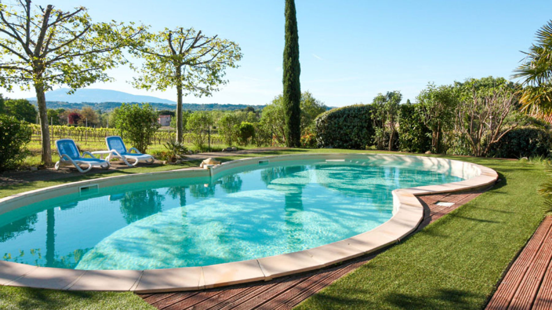Photo de la piscine Gîtes La Françonne 4
